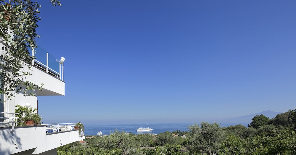 Villa Oriana Relais — Attractions in the area in Sorrento, Campania