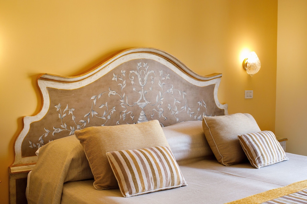 Hotel Zi Teresa — Hotel rooms in Sorrento, Campania