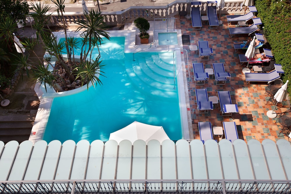 Hotel Zi Teresa — Swimming pool in Sorrento, Campania