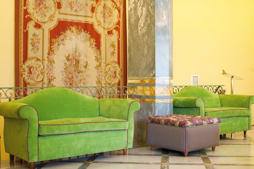 Hotel Zi Teresa — Hotel building in Sorrento, Campania
