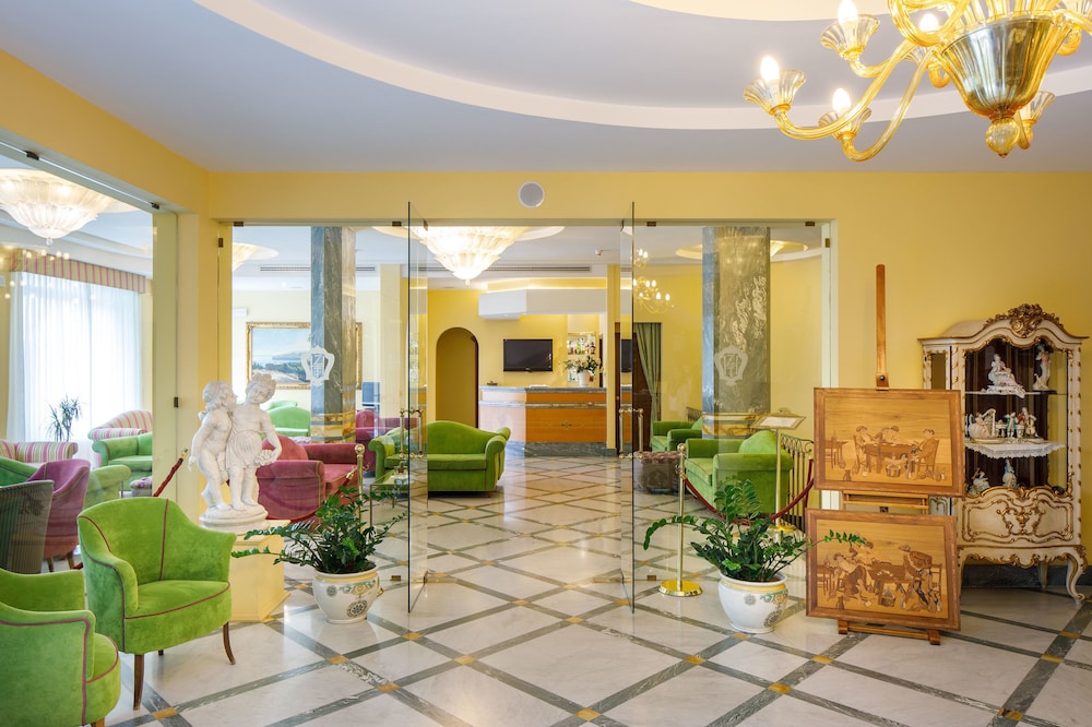 Hotel Zi Teresa — Hotel building in Sorrento, Campania