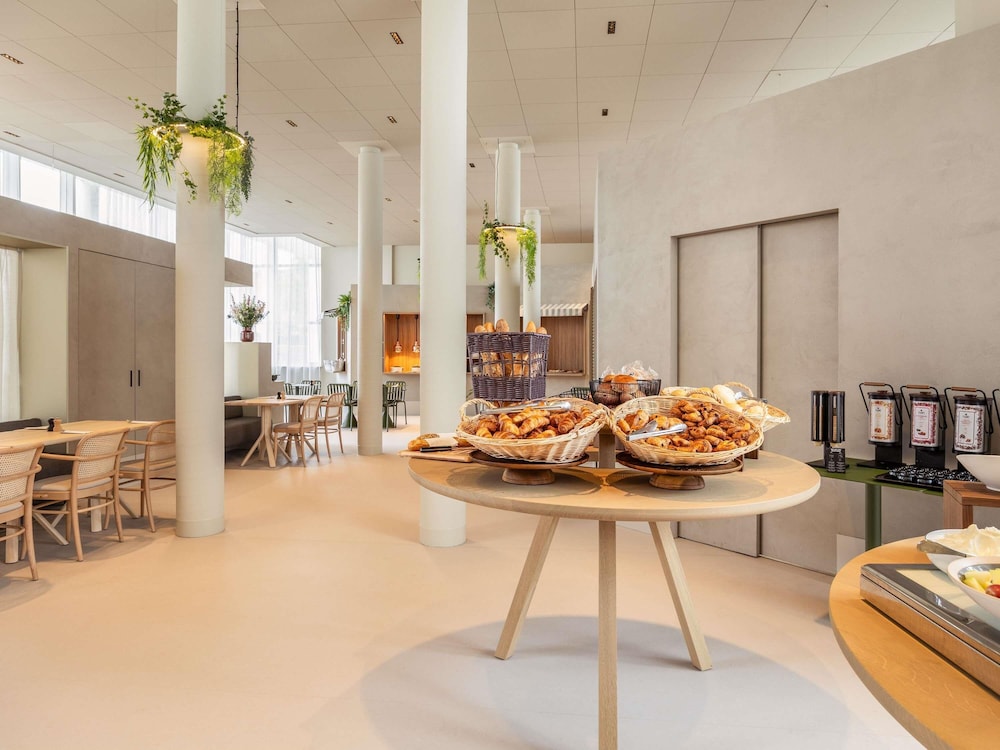 ibis Styles Brugge Centrum — Restaurant & bars in Bruges, Flanders