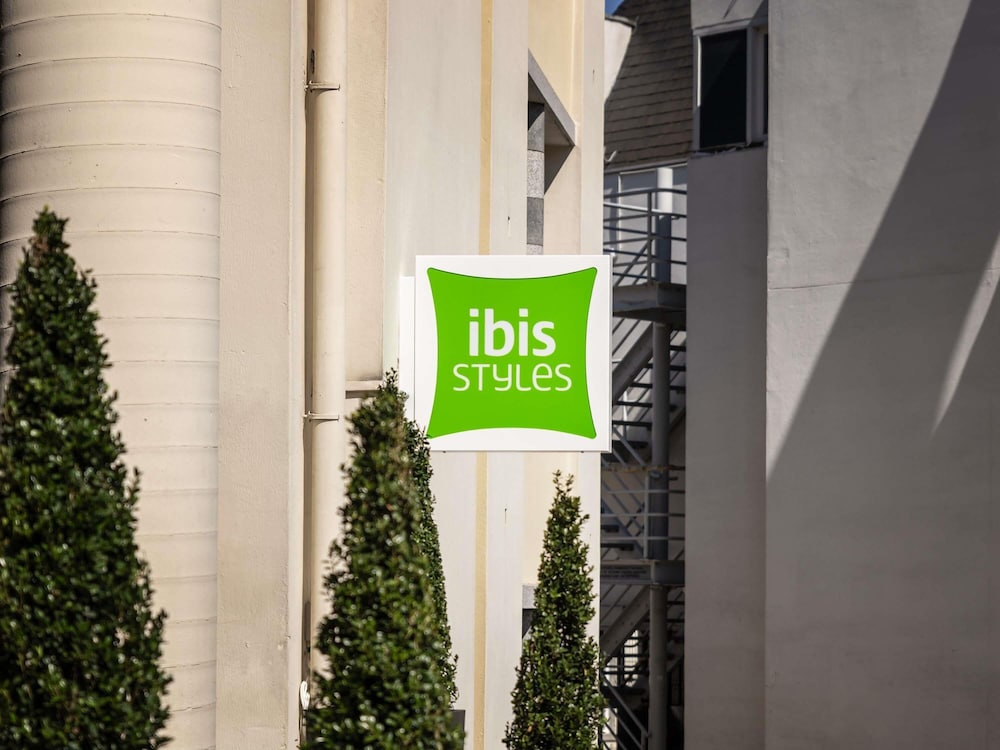 ibis Styles Brugge Centrum — Hotel building in Bruges, Flanders