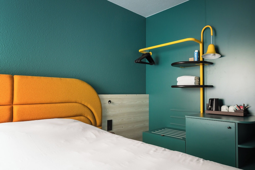 ibis Styles Brugge Centrum — Hotel rooms in Bruges, Flanders