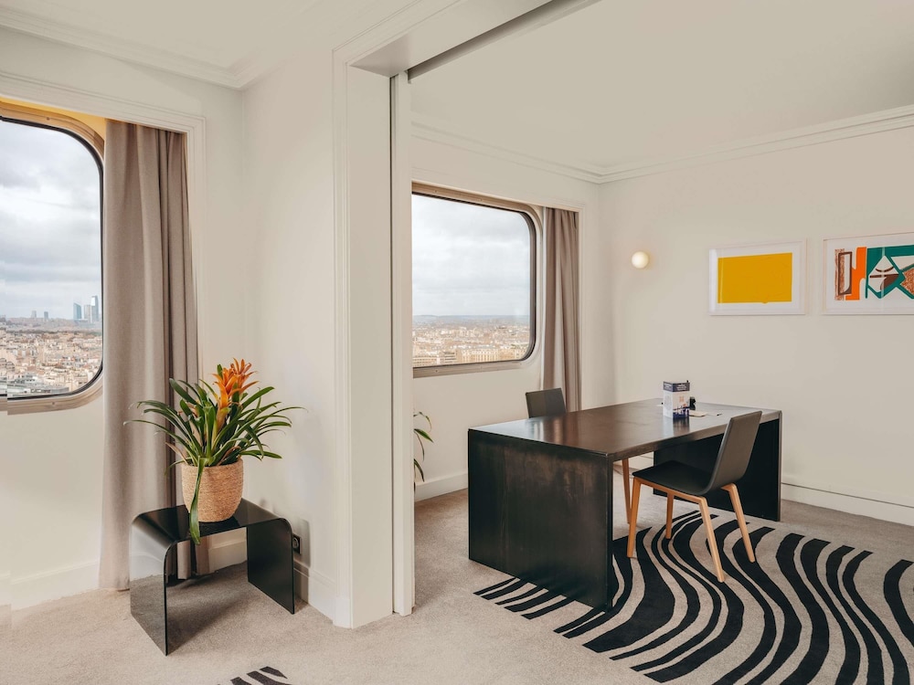 Novotel Paris Centre Tour Eiffel — Hotel rooms in Paris, Ile-de-France