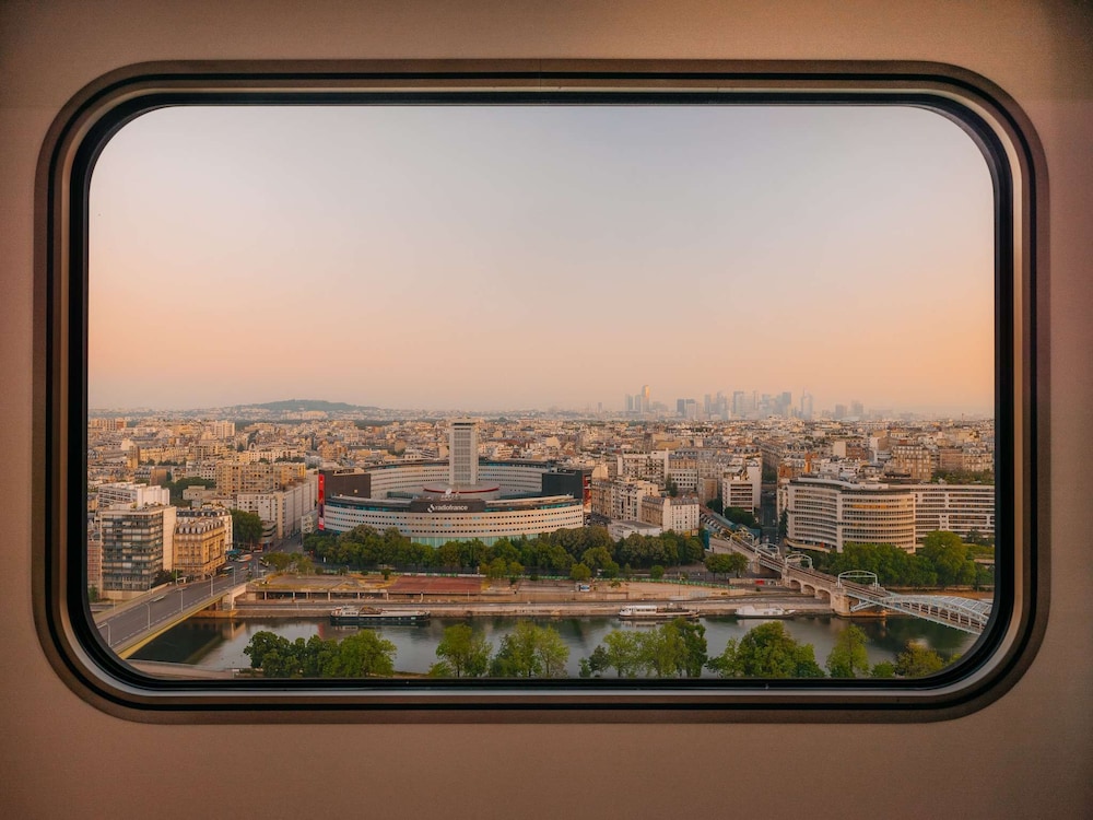 Novotel Paris Centre Tour Eiffel — Attractions in the area in Paris, Ile-de-France