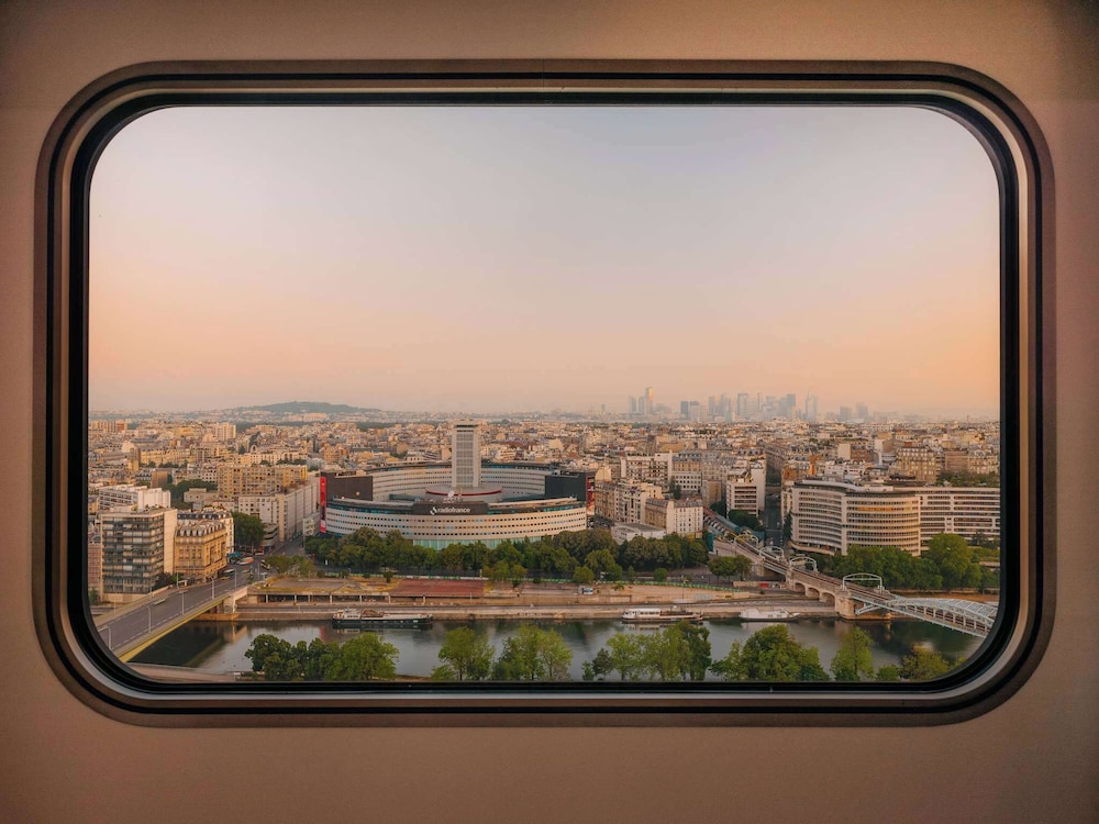 Novotel Paris Centre Tour Eiffel — Attractions in the area in Paris, Ile-de-France