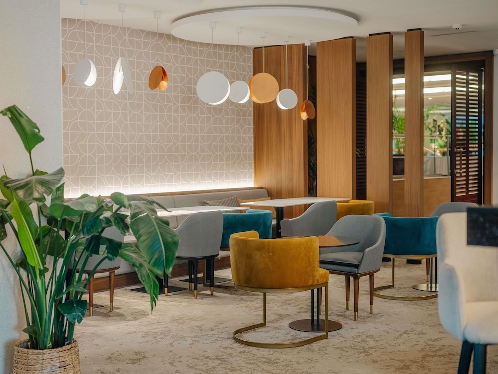 Novotel Paris Centre Tour Eiffel — Restaurant & bars in Paris, Ile-de-France