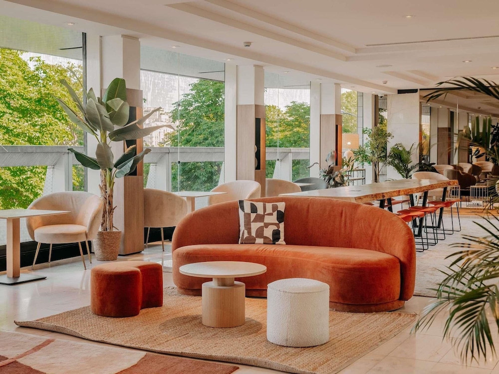 Novotel Paris Centre Tour Eiffel — Restaurant & bars in Paris, Ile-de-France