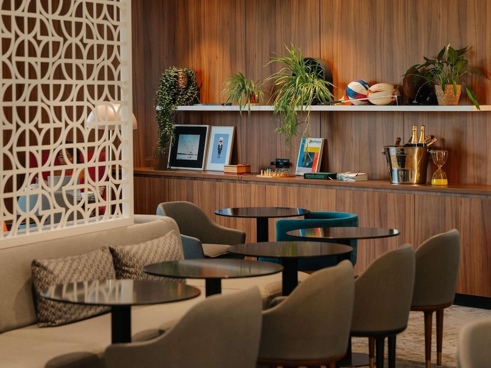 Novotel Paris Centre Tour Eiffel — Restaurant & bars in Paris, Ile-de-France