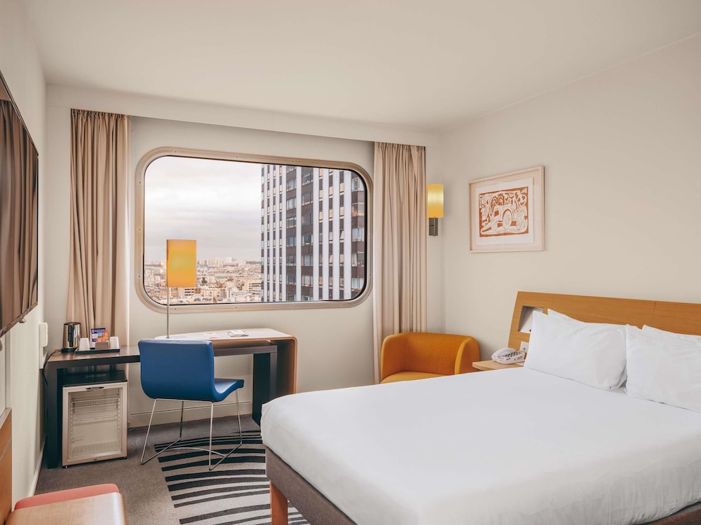 Novotel Paris Centre Tour Eiffel — Hotel rooms in Paris, Ile-de-France