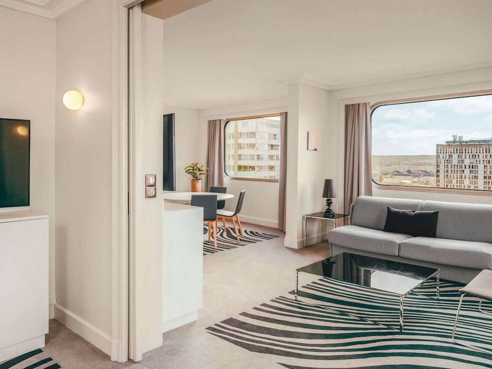 Novotel Paris Centre Tour Eiffel — Hotel rooms in Paris, Ile-de-France