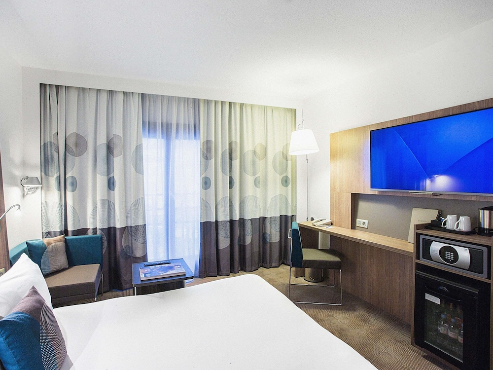 Novotel Paris Les Halles — Hotel rooms in Paris, Ile-de-France