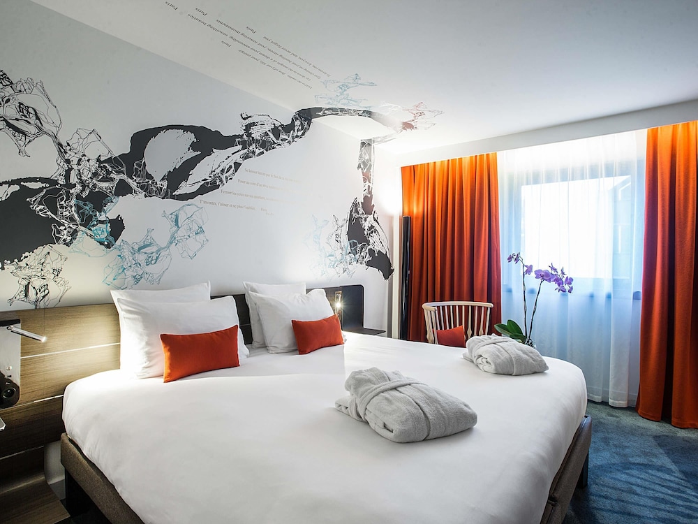 Novotel Paris Les Halles — Hotel rooms in Paris, Ile-de-France