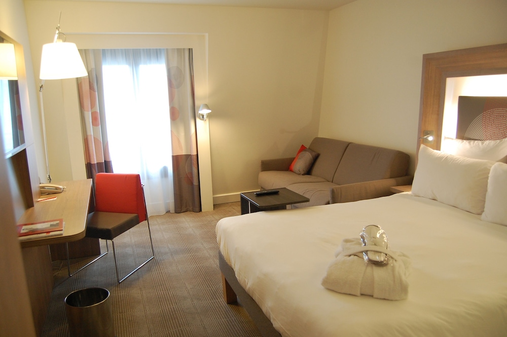 Novotel Paris Les Halles — Hotel rooms in Paris, Ile-de-France