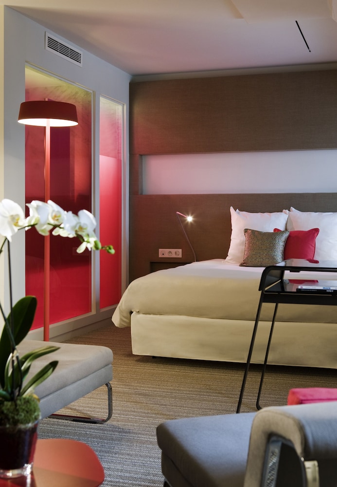 Novotel Paris Les Halles — Hotel rooms in Paris, Ile-de-France
