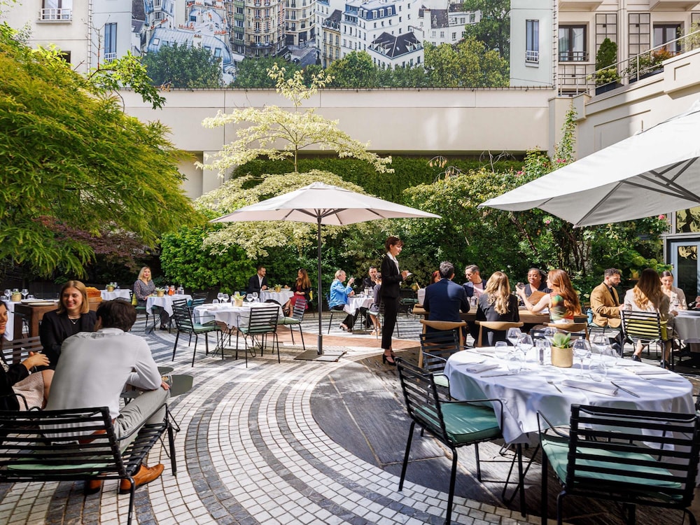 Novotel Paris Les Halles — Restaurant & bars in Paris, Ile-de-France