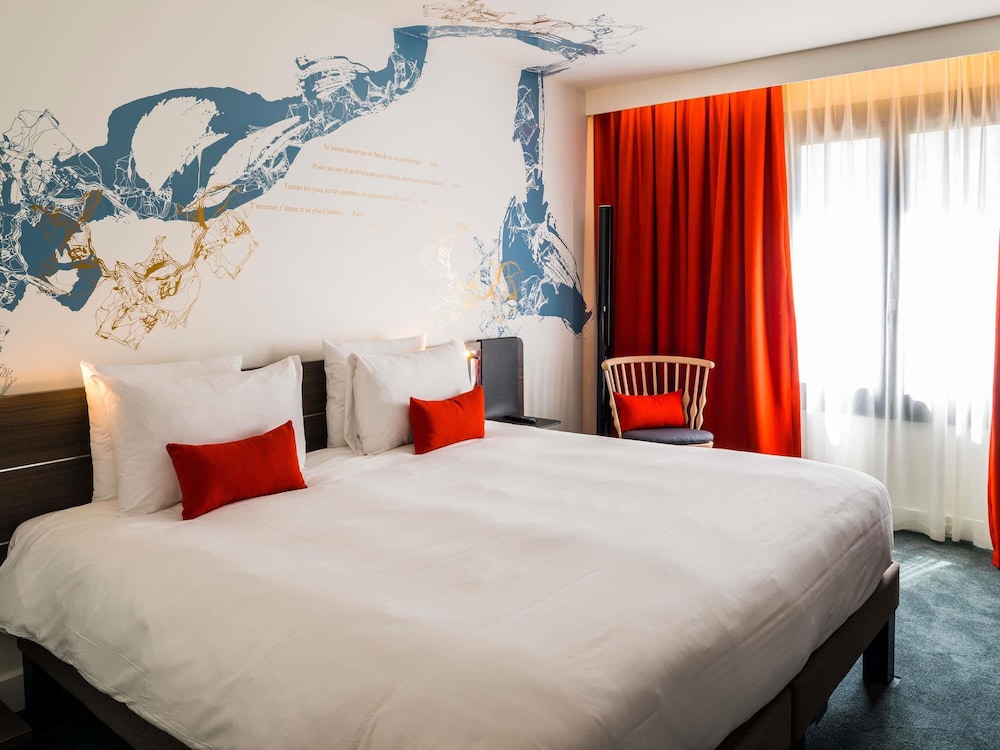 Novotel Paris Les Halles — Hotel rooms in Paris, Ile-de-France