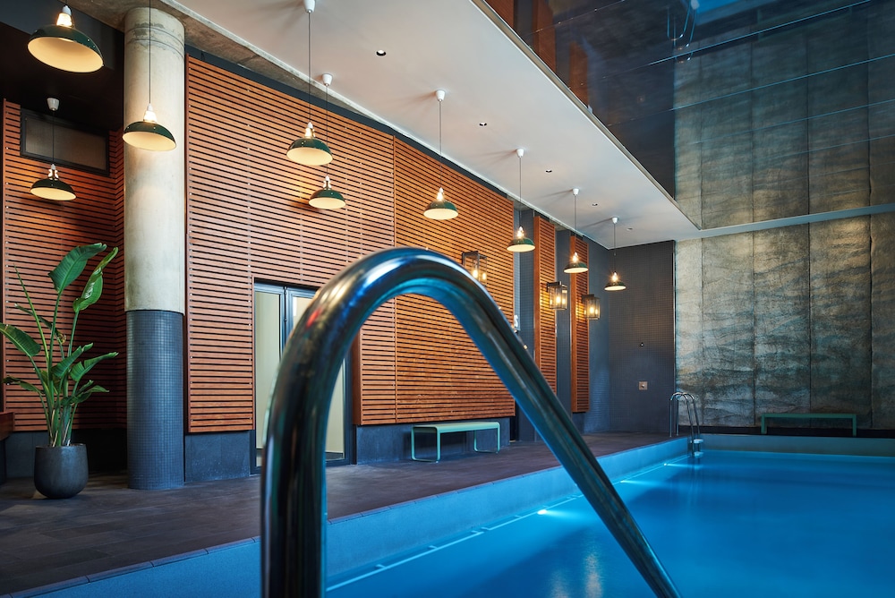 Novotel Paris Gare De Lyon — Swimming pool in Paris, Ile-de-France