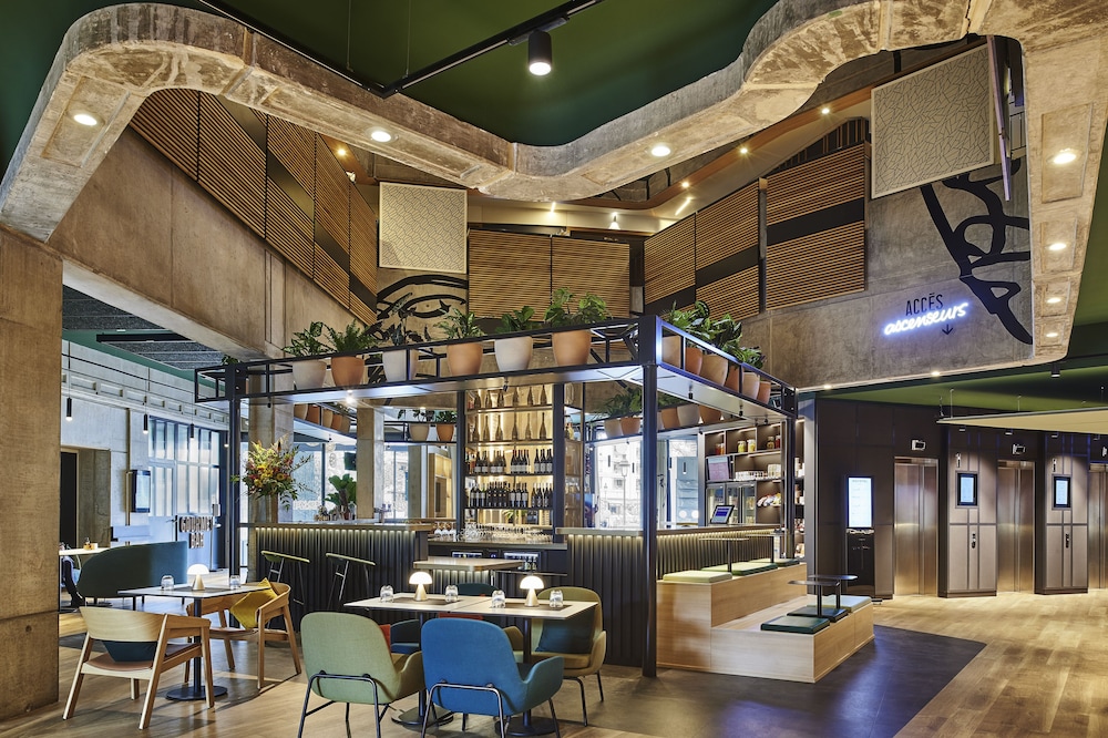 Novotel Paris Gare De Lyon — Restaurant & bars in Paris, Ile-de-France