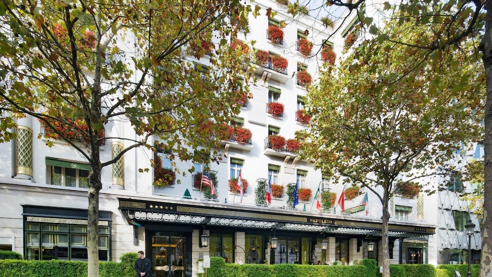 Hotel Napoleon - zdjęcie 2