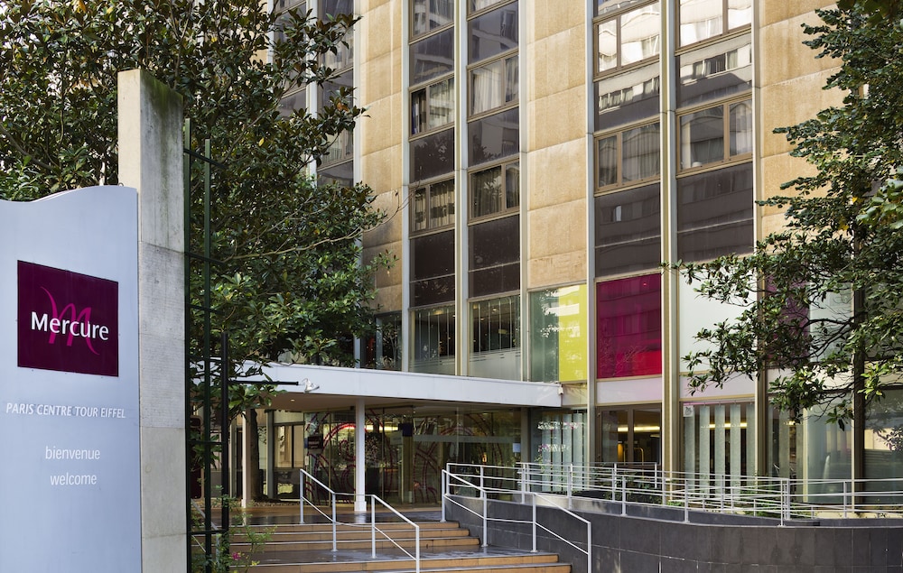 Mercure Paris Centre Tour Eiffel — Hotel building in Paris, Ile-de-France
