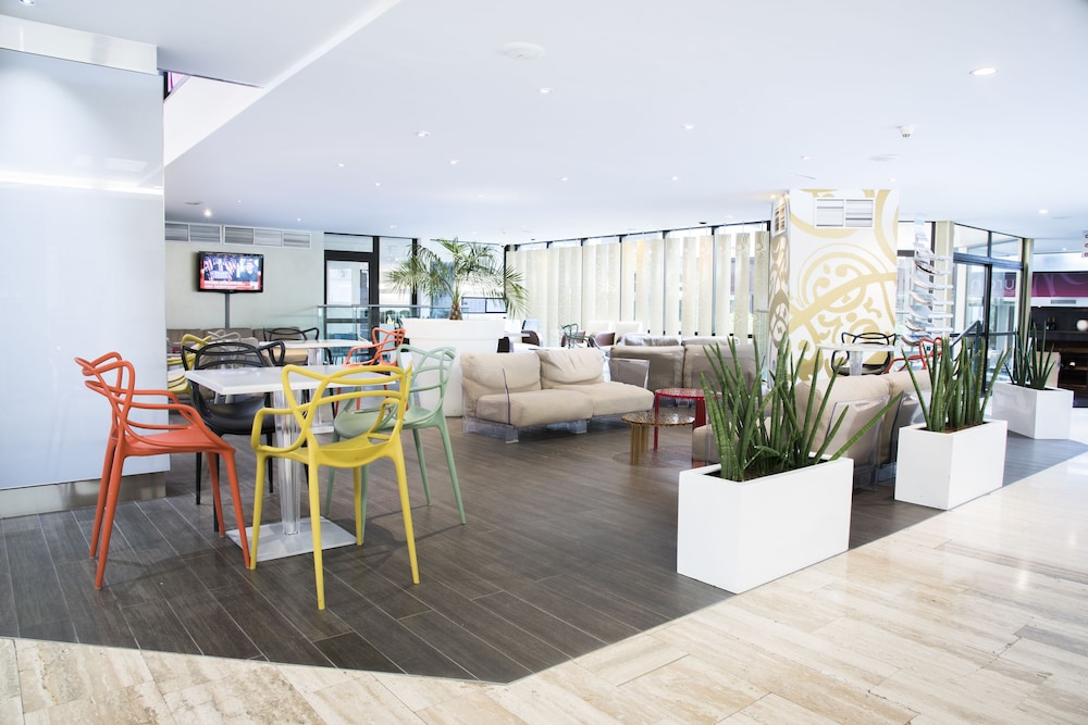 Mercure Paris Centre Tour Eiffel — Restaurant & bars in Paris, Ile-de-France