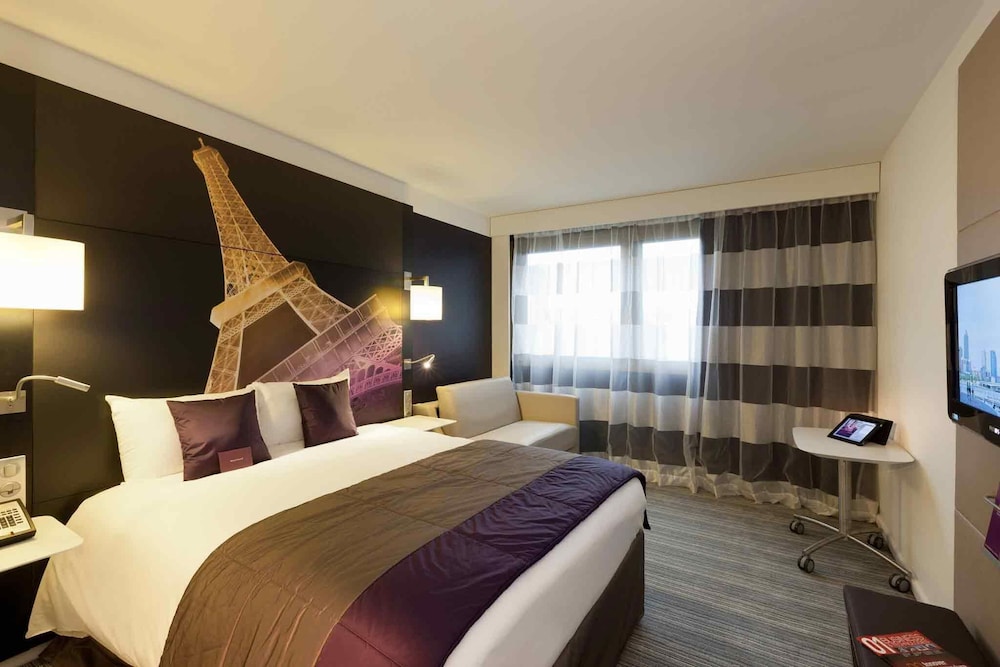 Mercure Paris Centre Tour Eiffel — Hotel rooms in Paris, Ile-de-France