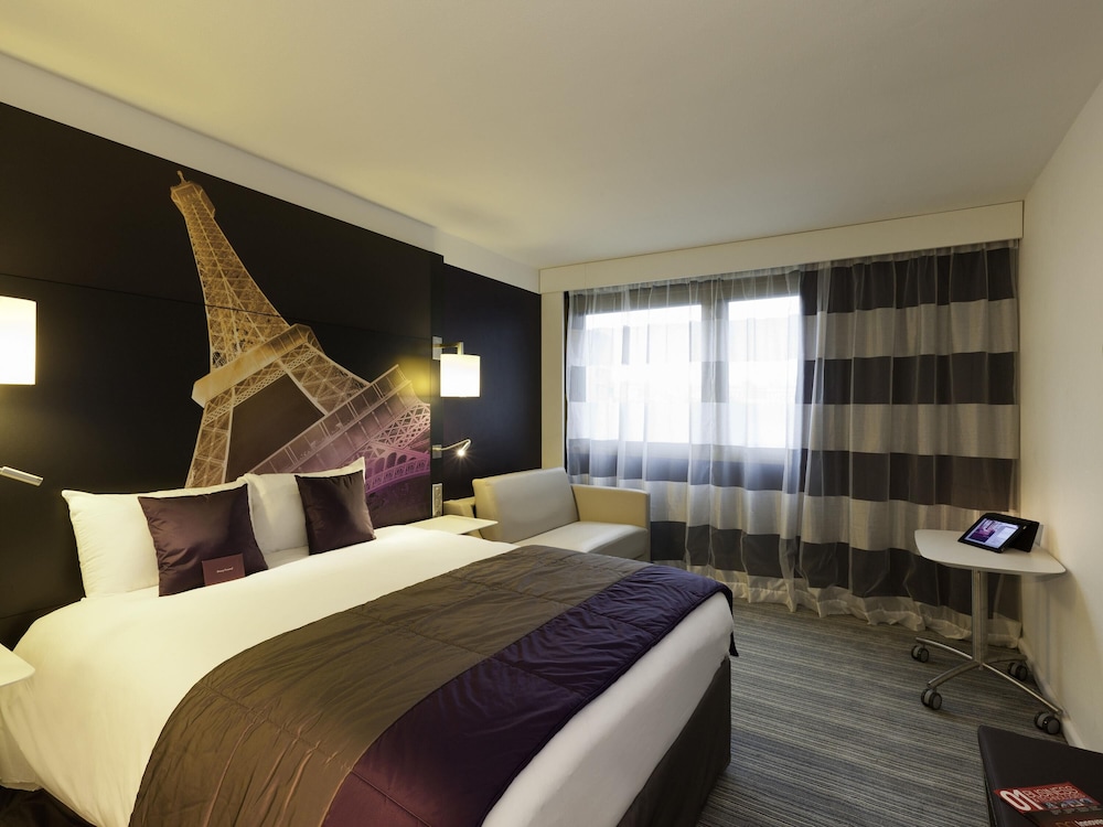 Mercure Paris Centre Tour Eiffel — Hotel rooms in Paris, Ile-de-France