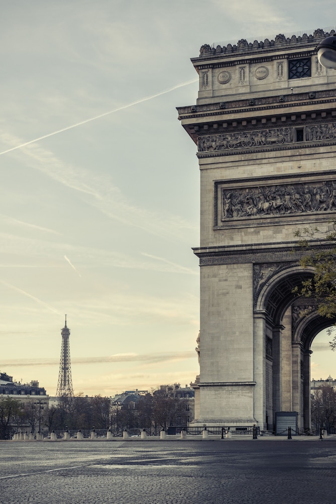 Mercure Paris Centre Tour Eiffel — Attractions in the area in Paris, Ile-de-France