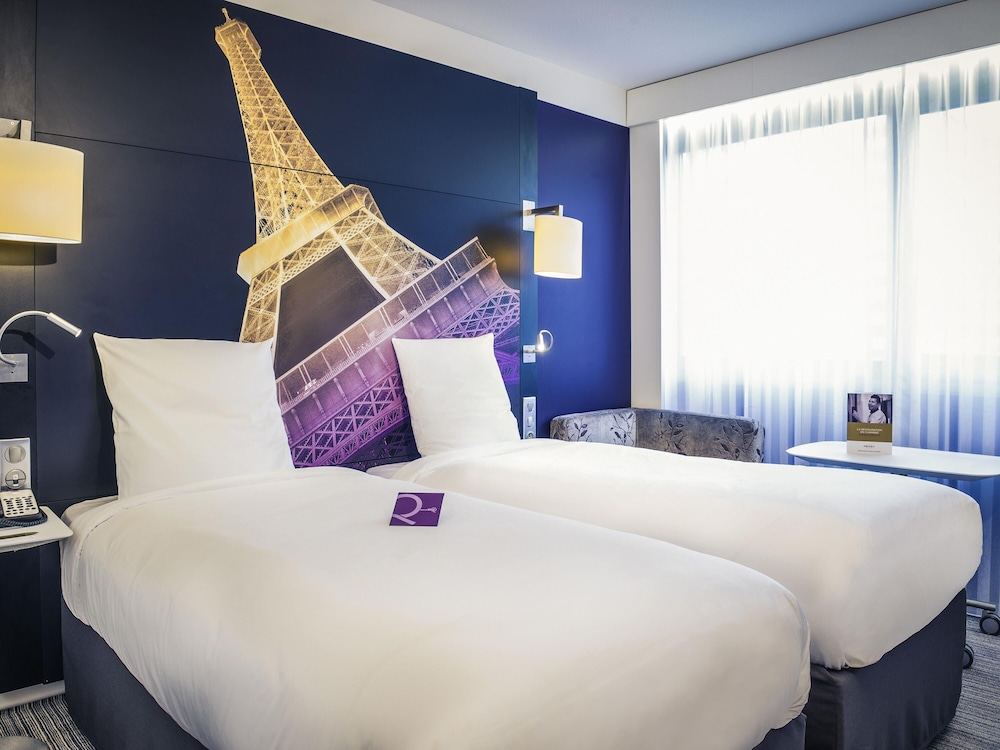 Mercure Paris Centre Tour Eiffel — Hotel rooms in Paris, Ile-de-France