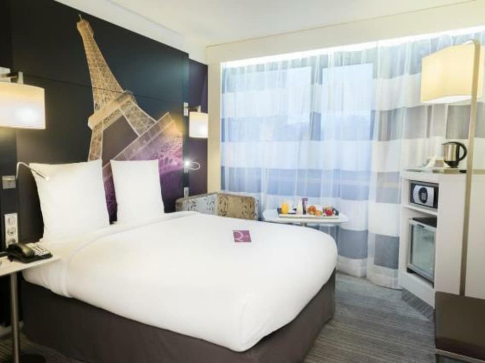 Mercure Paris Centre Tour Eiffel — Hotel rooms in Paris, Ile-de-France