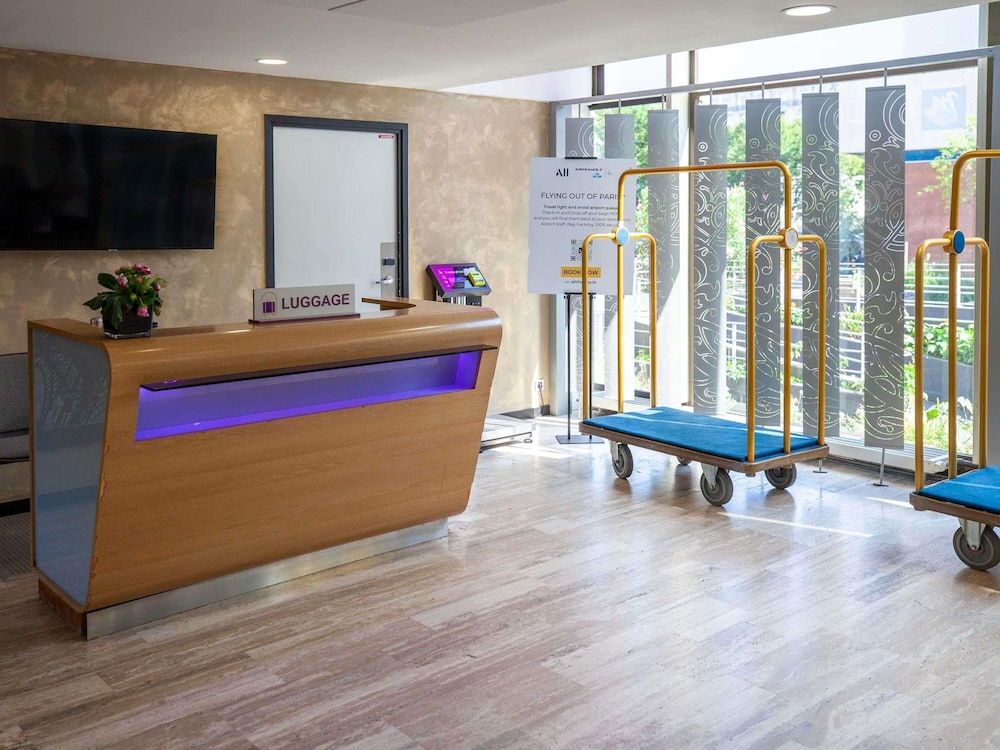 Mercure Paris Centre Tour Eiffel — Hotel building in Paris, Ile-de-France