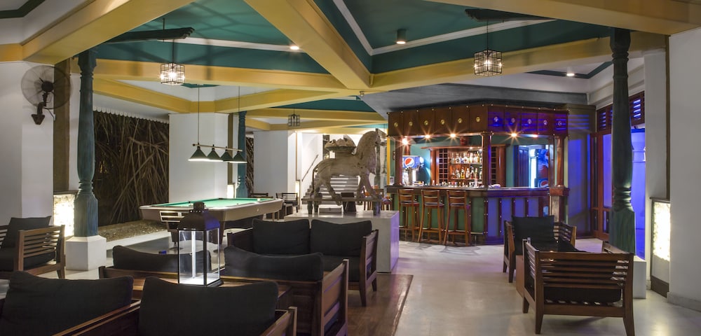 Tangerine Beach Hotel — Restaurant & bars in Wadduwa