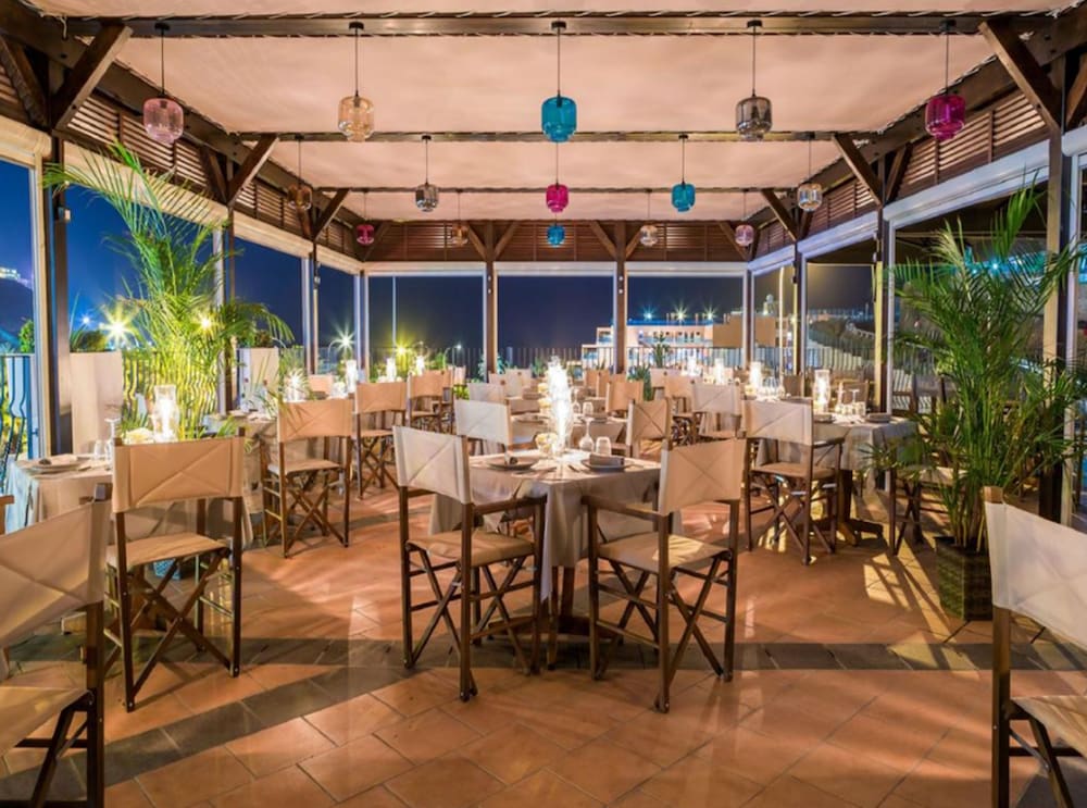 Idyll Suites - Adults Only — Restaurant & bars in Puerto Rico, Canary Islands