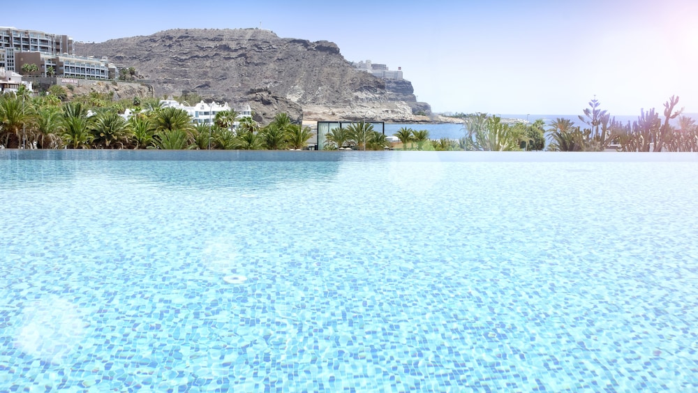 Idyll Suites - Adults Only — Swimming pool in Puerto Rico, Canary Islands
