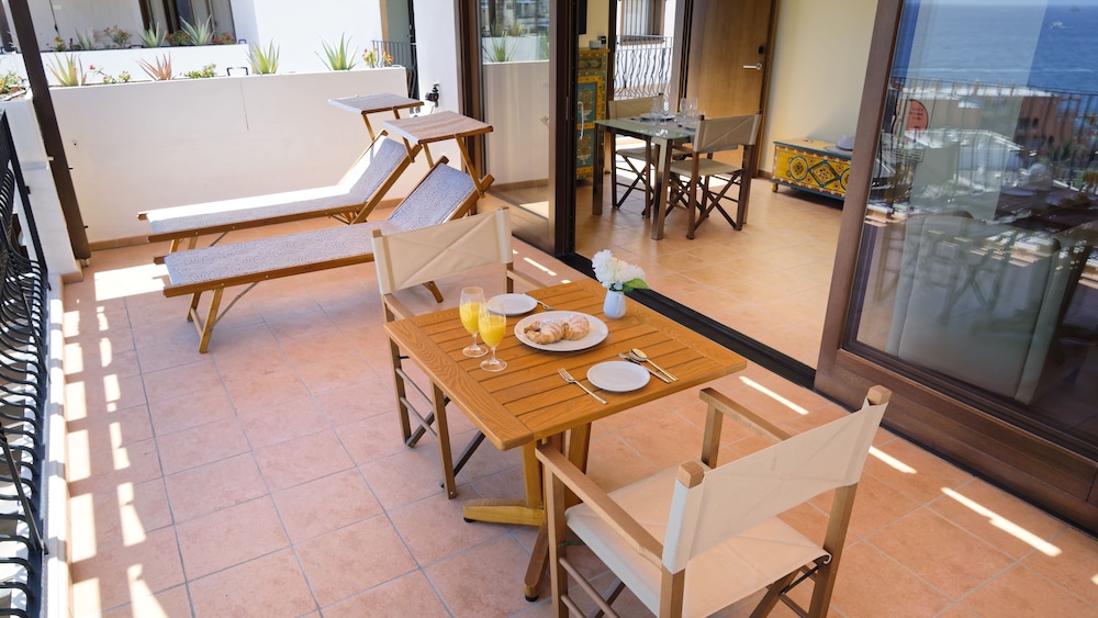 Idyll Suites - Adults Only — Hotel rooms in Puerto Rico, Canary Islands
