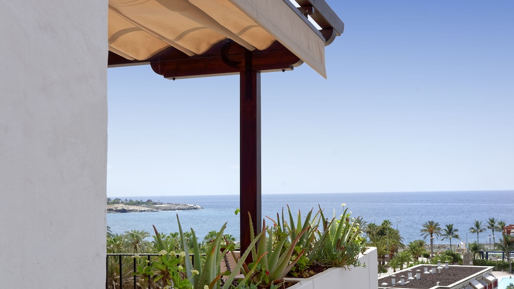 Idyll Suites - Adults Only — Beach in Puerto Rico, Canary Islands