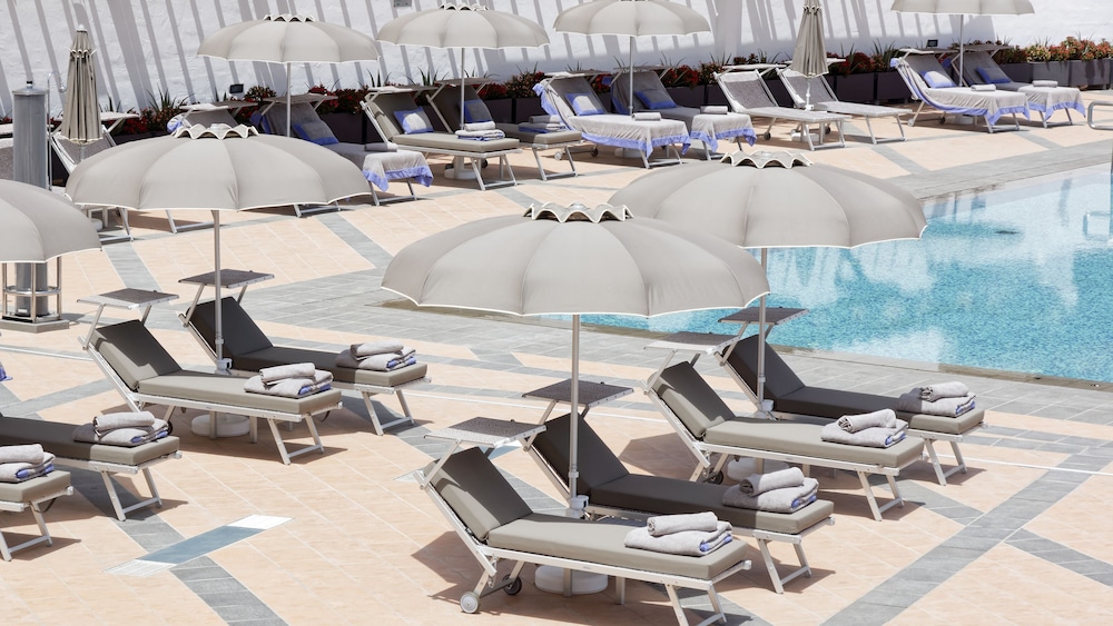 Idyll Suites - Adults Only — Swimming pool in Puerto Rico, Canary Islands