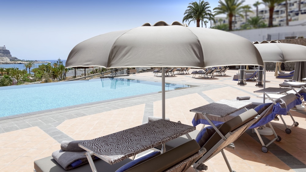 Idyll Suites - Adults Only — Swimming pool in Puerto Rico, Canary Islands