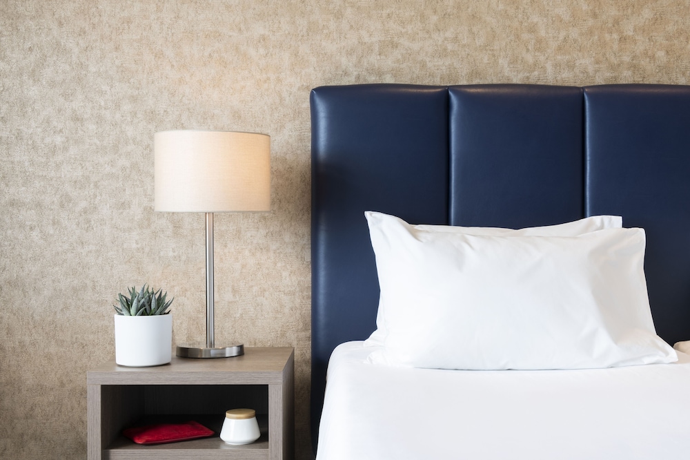 Waterfront — Hotel rooms in Sliema, Malta Island