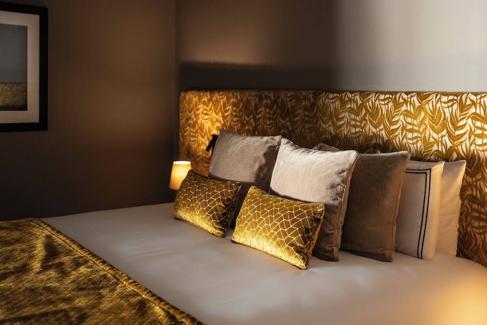Waterfront — Hotel rooms in Sliema, Malta Island