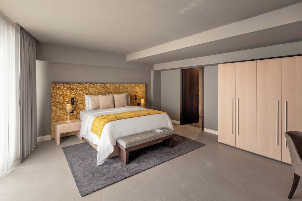 Waterfront — Hotel rooms in Sliema, Malta Island