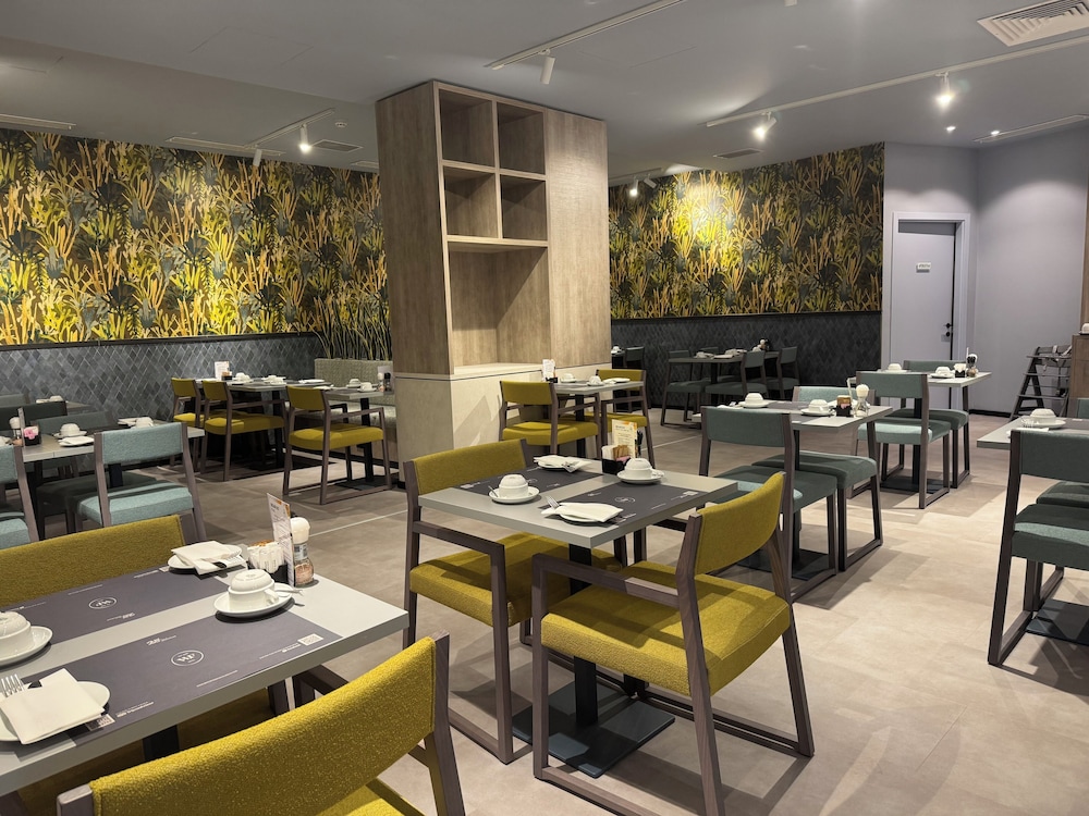 Waterfront — Restaurant & bars in Sliema, Malta Island