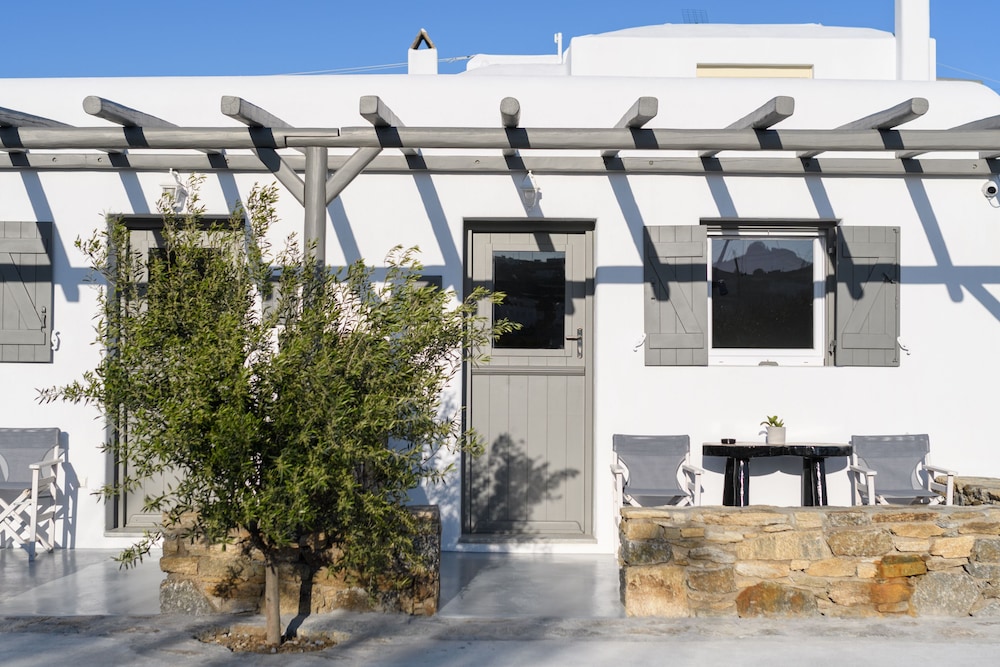 Olive Mykonos Villas — Hotel building in Ano Mera, South Aegean