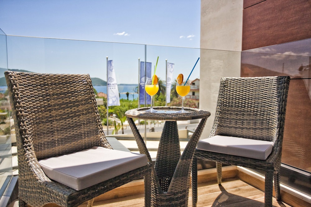 Hotel ACD Wellness & Spa — Hotel rooms in Herceg Novi, Herceg Novi Municipality