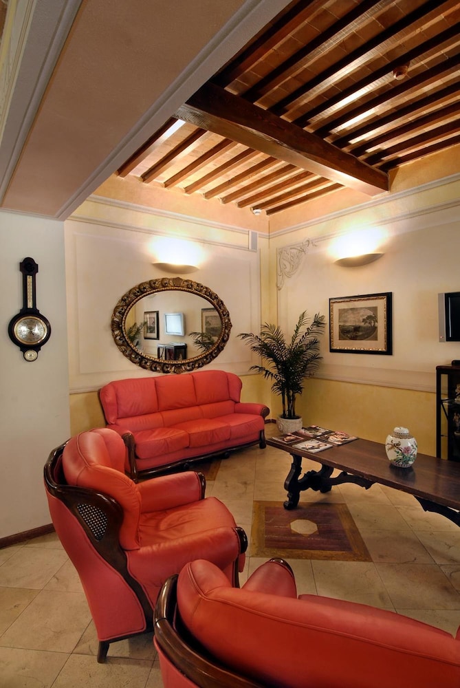 Hotel Bologna — Hotel rooms in Pisa, Tuscany