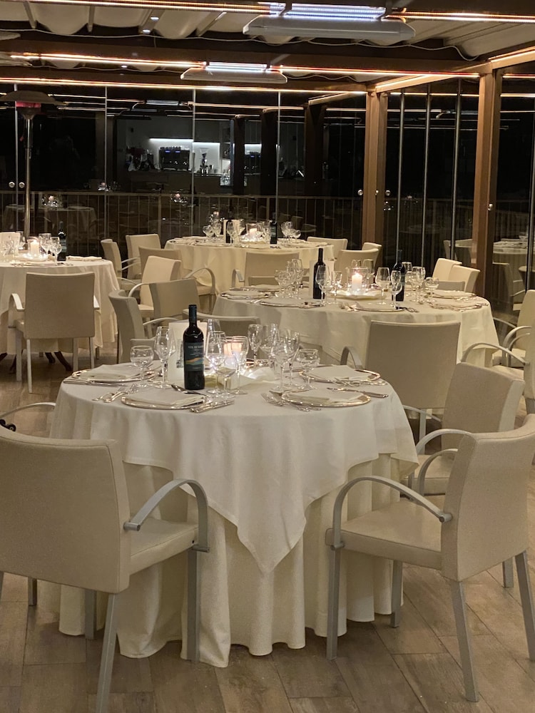 Grand Hotel Duomo — Restaurant & bars in Pisa, Tuscany