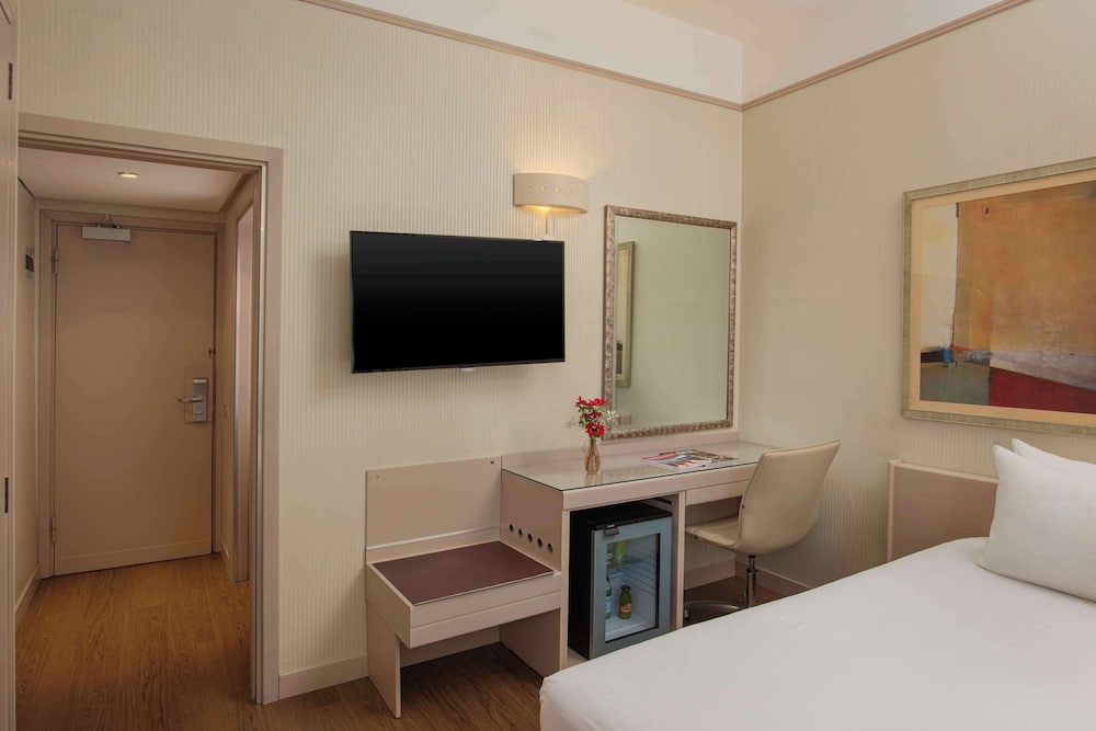 NH Pisa — Hotel rooms in Pisa, Tuscany