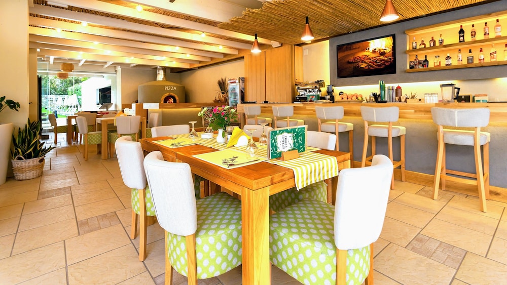 Pela Sofia — Restaurant & bars in Stalida